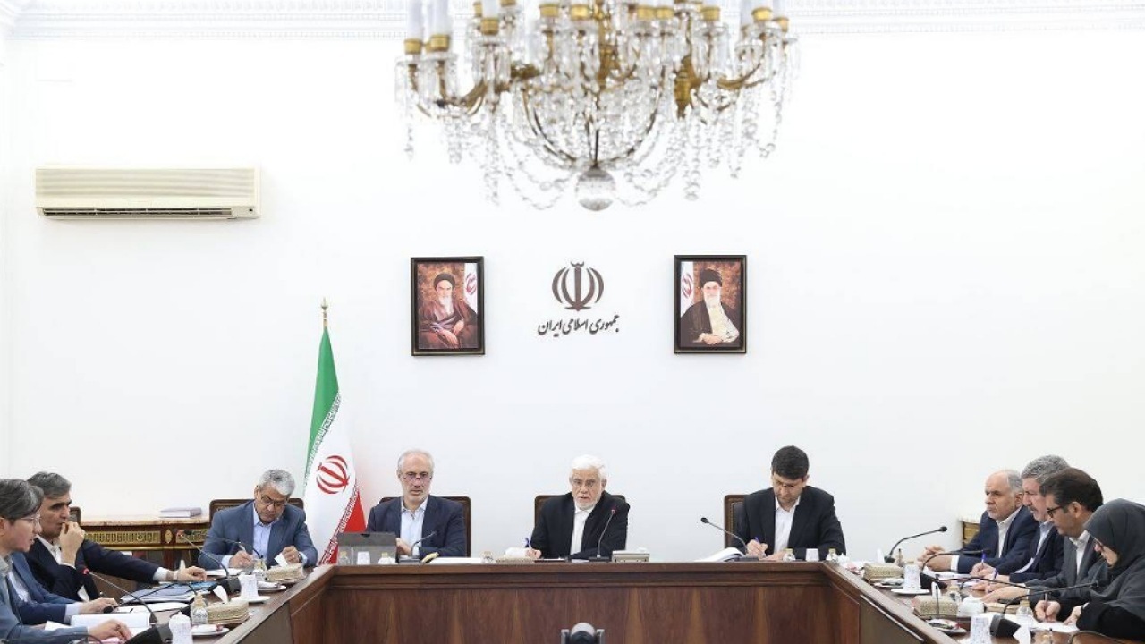 عارف:رفع ناترازی‌های کشور با جدیت پیگیری می‌شود