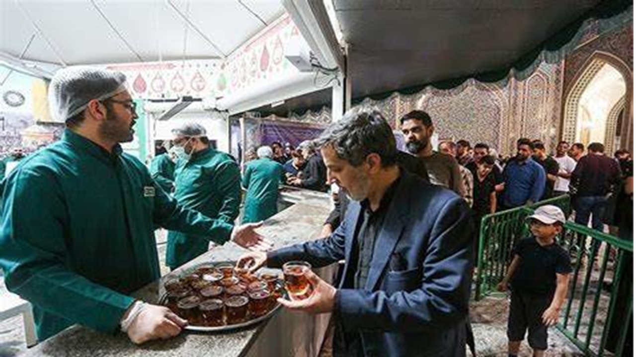 چایخانه امام رضا (ع) آران و بیدگل در آستانه عید سعید غدیر خم میزبان عاشقان امامت شد + فیلم
