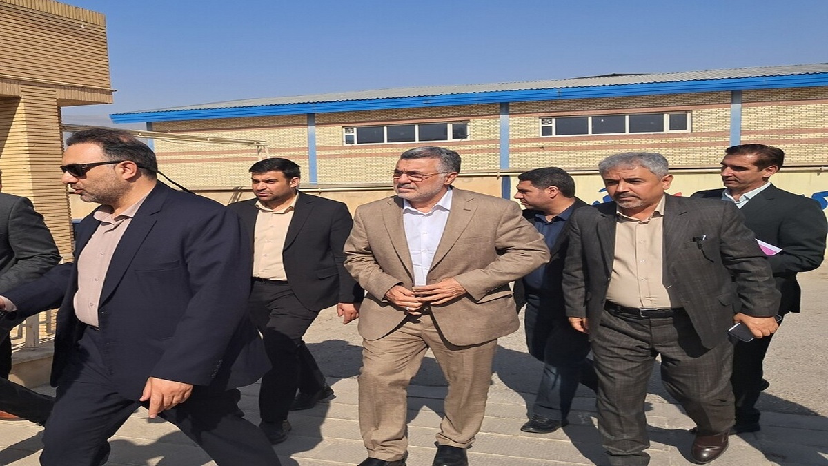 باشگاه خبرنگاران -بازدید وزیر بهداشت از سیروان در دومین روز سفر پزشکیان به ایلام
