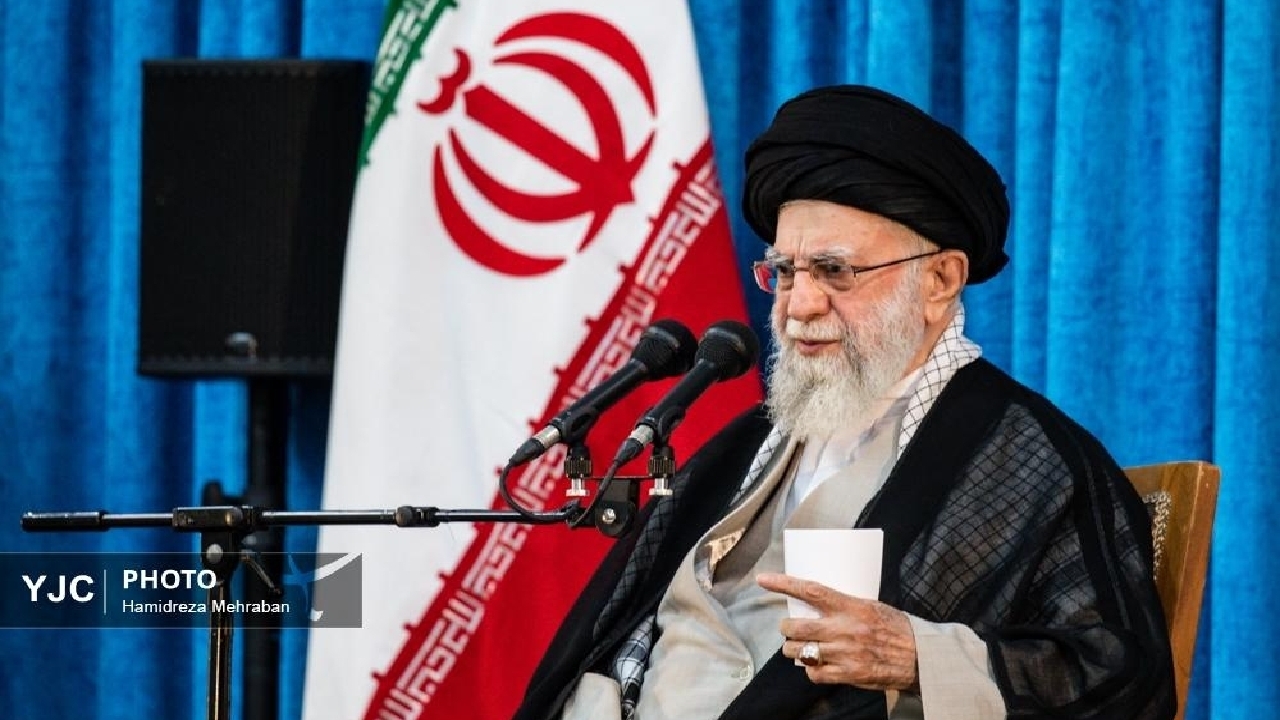 رهبر معظم انقلاب: رژیم صهیونیستی منتظر مجازاتی سخت باشد