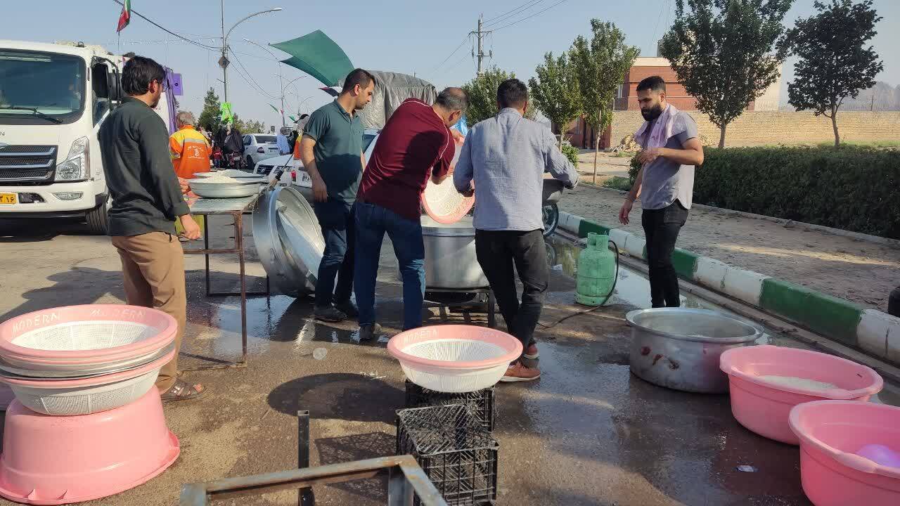 برپایی ایستگاه صلواتی در قم