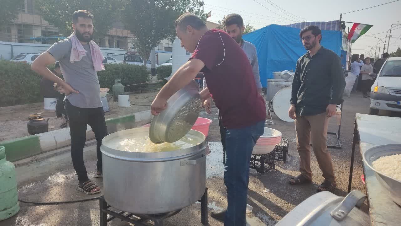 برپایی ایستگاه صلواتی در قم