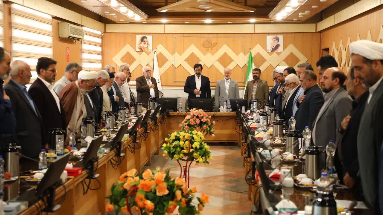 هم‌صدایی احزاب قم در دفاع از ایران