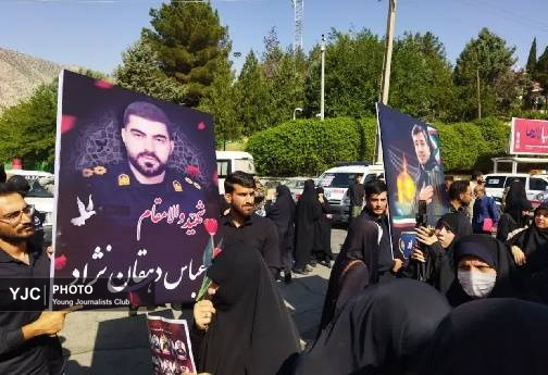 بدرقه باشکوه پیکر مطهر شهدای ولایت در لرستان + تصاویر