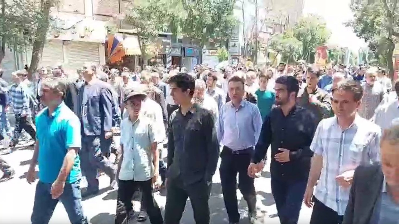 برگزاری راهپیمایی جمعه خشم و نصر در شهرستان اهر + فیلم