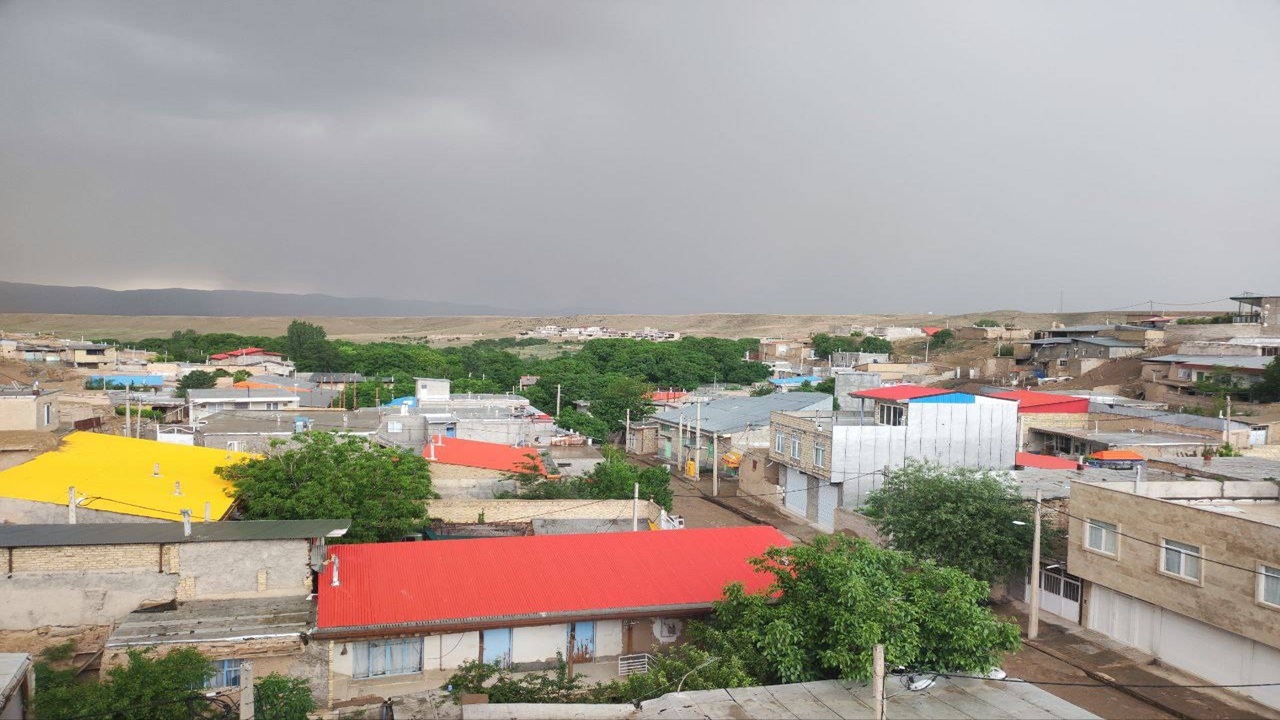 بارش باران در روستای گردشگری توآباد به وقت بهار + فیلم و عکس