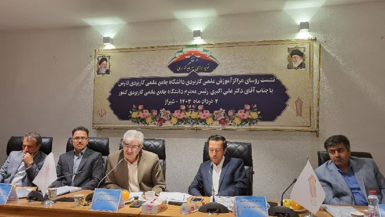 تربیت دانشجوی ماهر، بهترین تبلیغ برای دانشگاه علمی کاربردی است