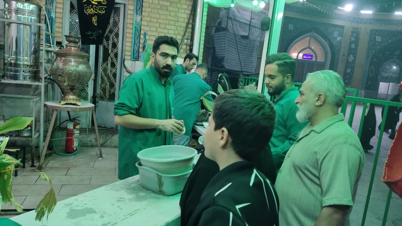 خدمات رسانی به زائران