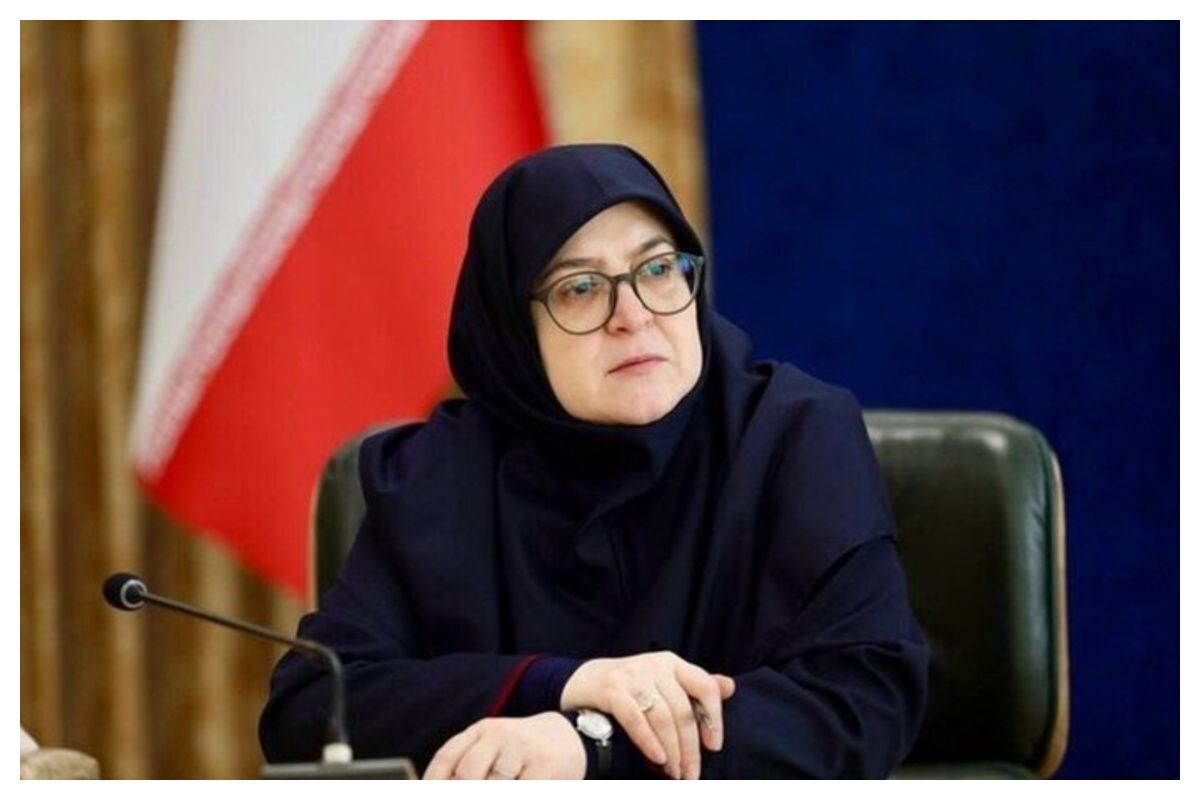 آقای اکرمی به عنوان سرپرست وزارت اقتصاد را به خوبی راهبری می‌کند