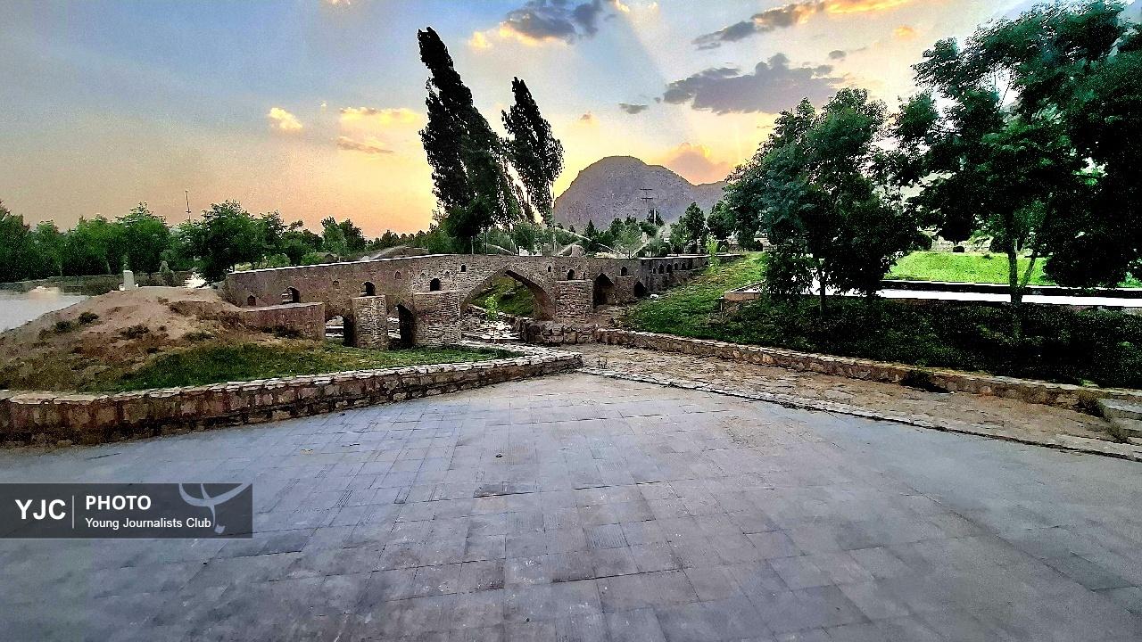 پل هایی شکسته در دل تاریخ؛ پارک شاپوری معجزه ای از پل های لرستان + تصاویر