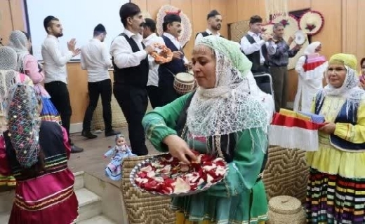 برپایی جشن وصال بیش از ۲۰۰ زوج گیلانی + عکس/ در حال ویرایش برپایی جشن وصال بیش از ۲۰۰ زوج گیلانی + عکس/ در حال ویرایش