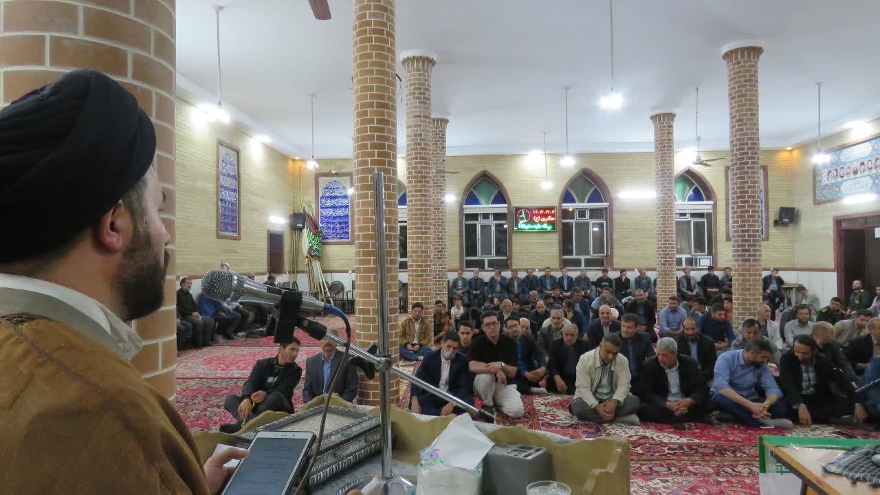 قابی خاطره انگیز از برگزاری مراسم یادواره شهدای هریس