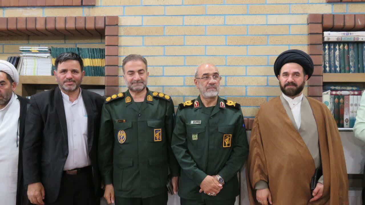 قابی خاطره انگیز از برگزاری مراسم یادواره شهدای هریس
