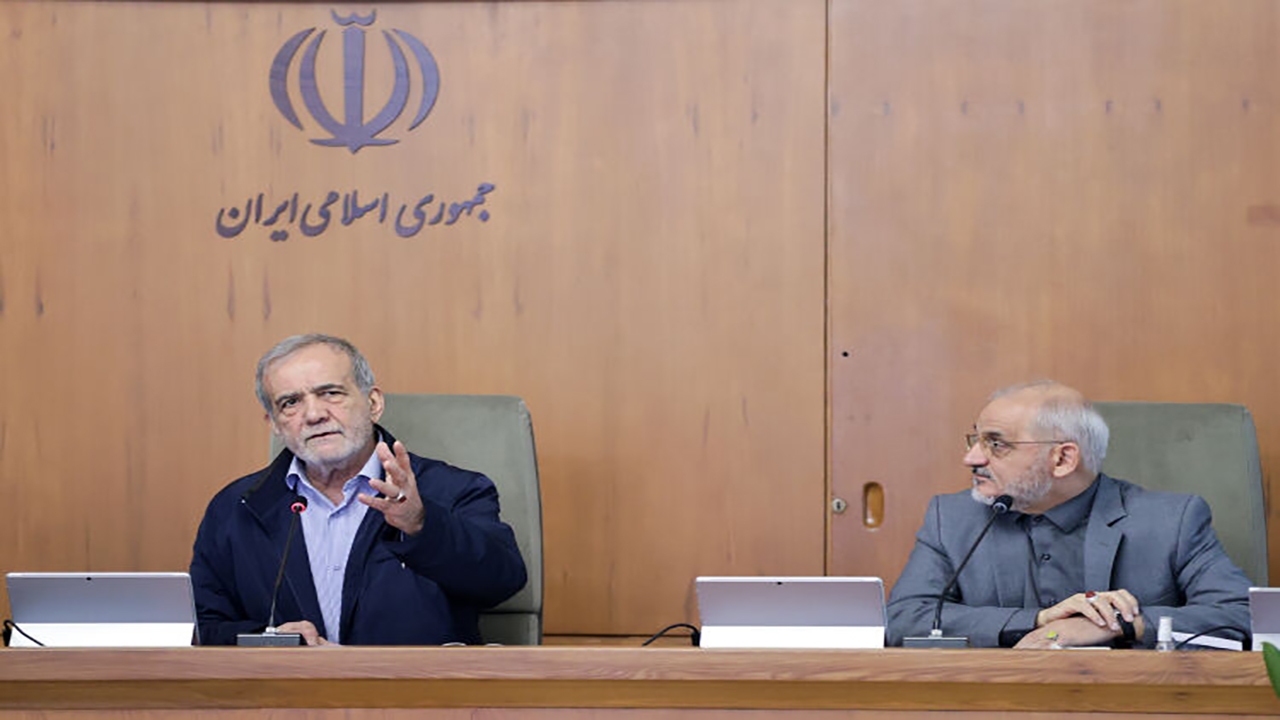 پزشکیان: آمریکا با مشاهده ناتوانی رژیم صهیونیستی، ناگزیر به میدان آمد