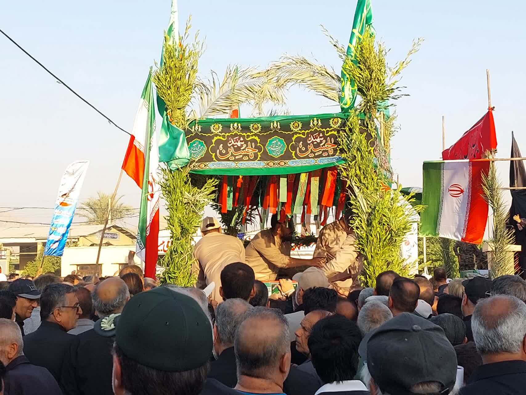مراسم تشییع شهدا در کازرون