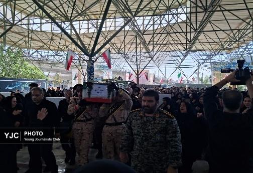 پیکر شهید ناصرپور در بروجرد تشییع شد + تصاویر/ منتشر نشود