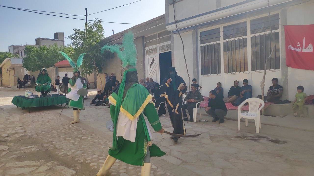 مراسم تعزیه خوانی در روستای توآباد