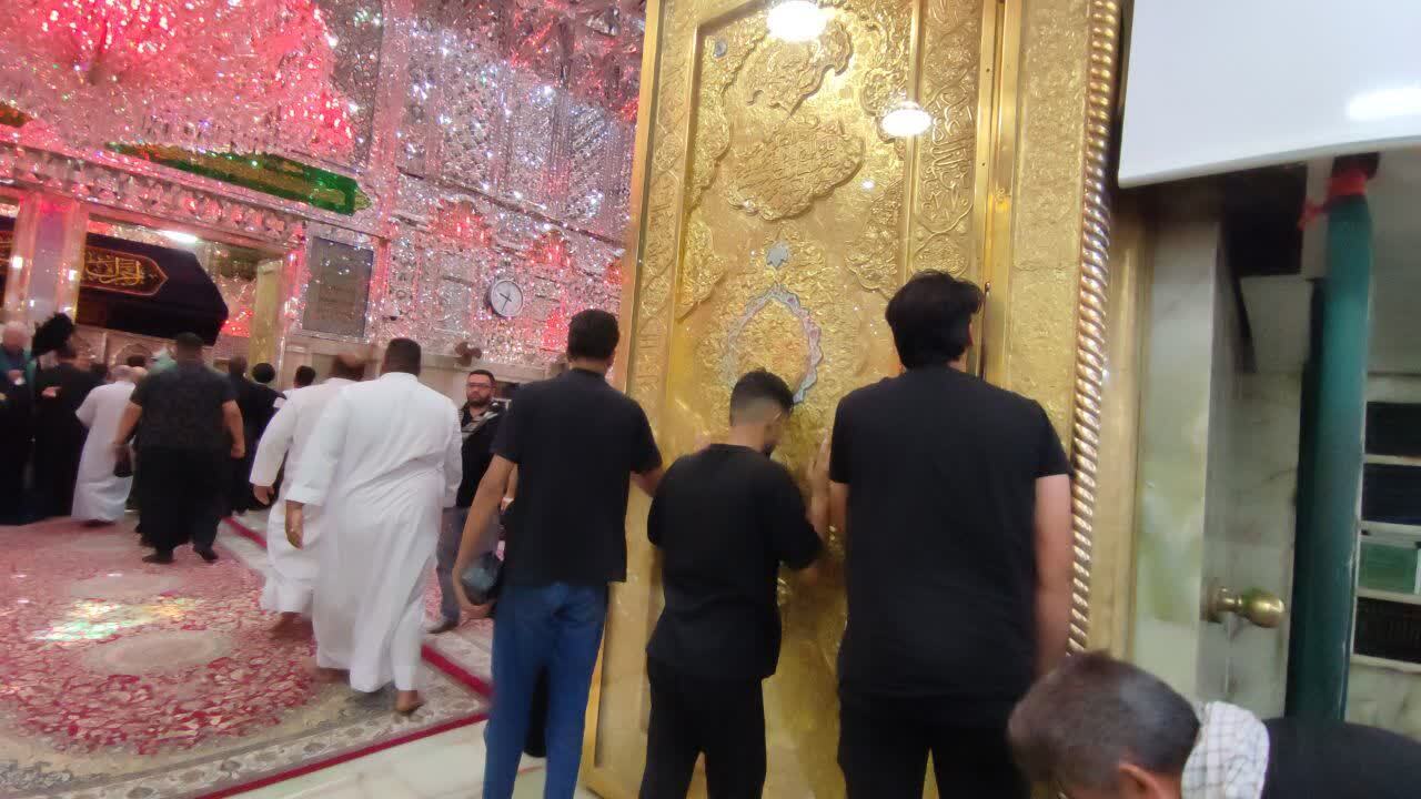تصاویری به یاد ماندنی از حال و هوای محرم در جوار حرم امام علی (ع)