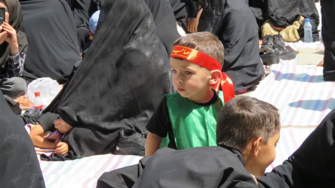 گزارشی از همایش کودکان حسینی