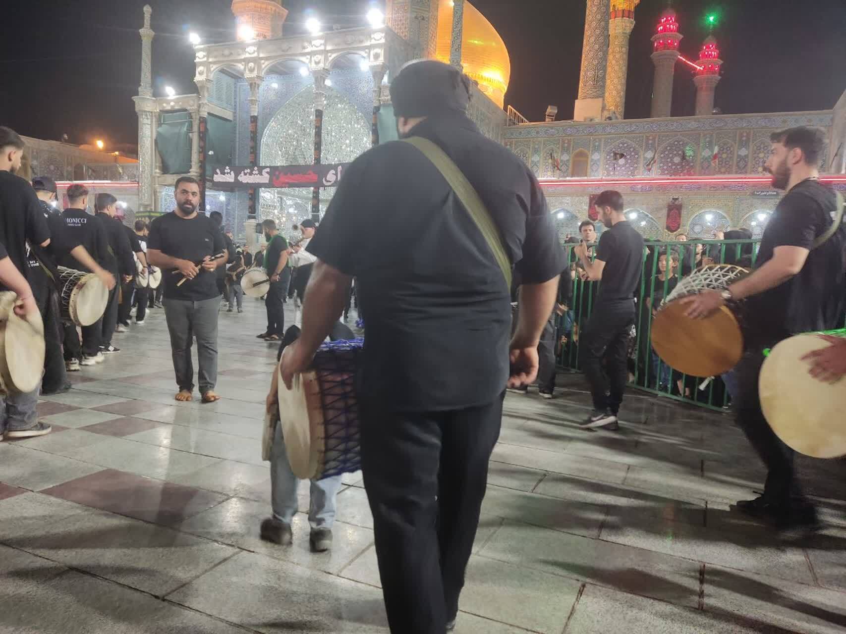 اجتماع عزاداران حسینی در حرم حضرت معصومه (س)