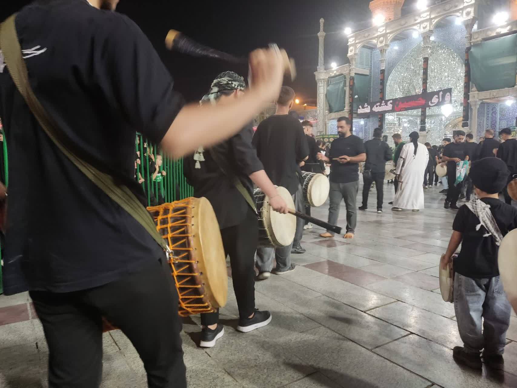 اجتماع عزاداران حسینی در حرم حضرت معصومه (س) در شب عاشورا