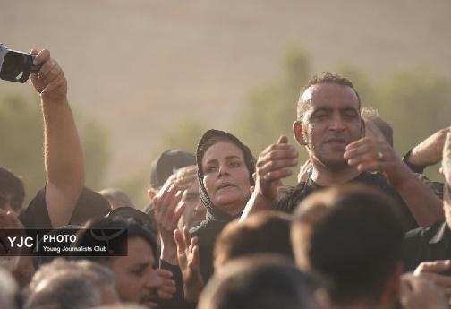 پیکر شهیدان مدافع وطن &laquo;سید حسین موسوی&raquo; و &laquo;علی بازگیر&raquo; در خرم&zwnj;آباد تشییع شد + تصاویر/منتشر نشود
