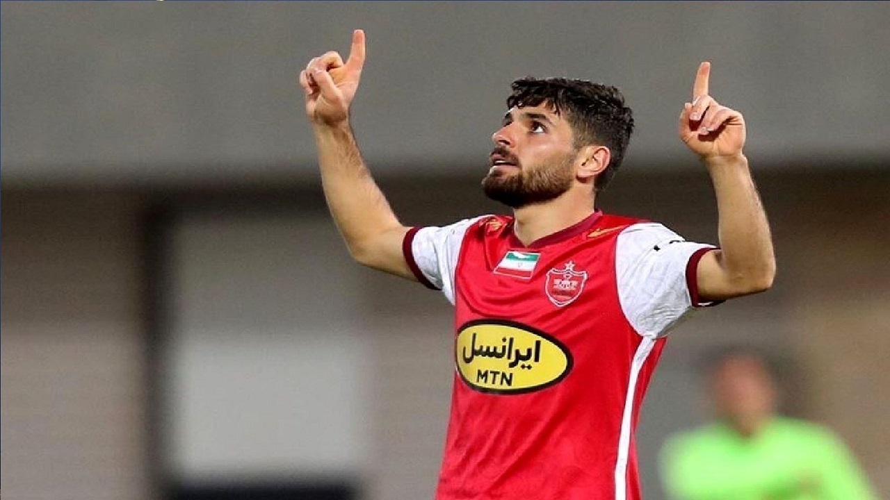 ترفند محمد عمری برای افزایش قراردادش با پرسپولیس/ پیشنهاد سپاهان در میان است