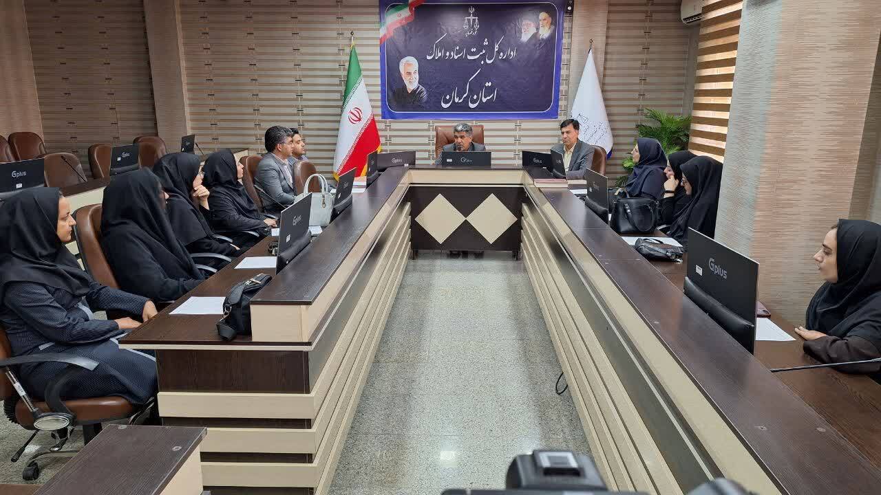 خدمات ثبتی حتی در شرایط تجاوز دشمن نیز تعطیل‌بردار نیست