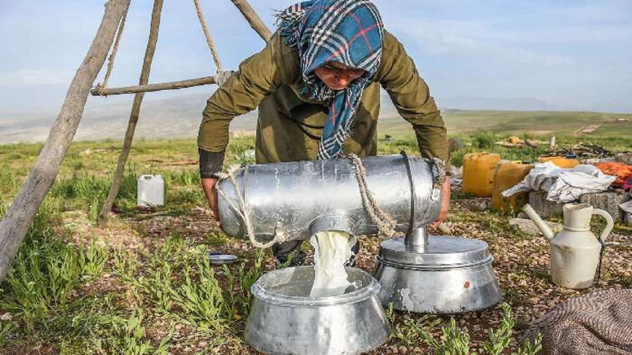 خدمت رسانی به عشایر قزوین در شرایط سخت جنگی