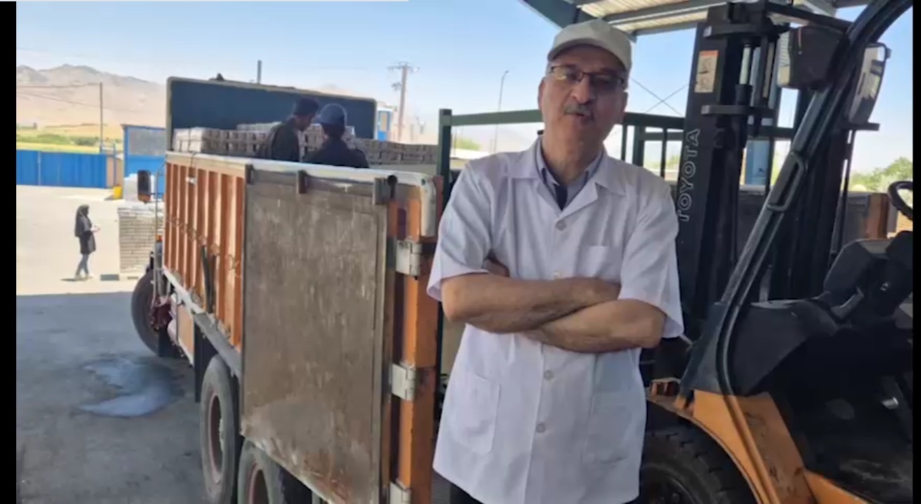بارگیری روزانه بیش از ۱۰ کامیون از کارخانجات صنایع غذایی در کشور/چالش کمبود روغن برطرف شد+ فیلم