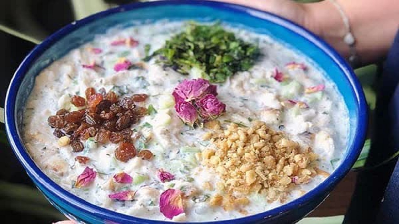 آب‌دوغ خیار؛طراوت سنتی در غبار تابستانی قم