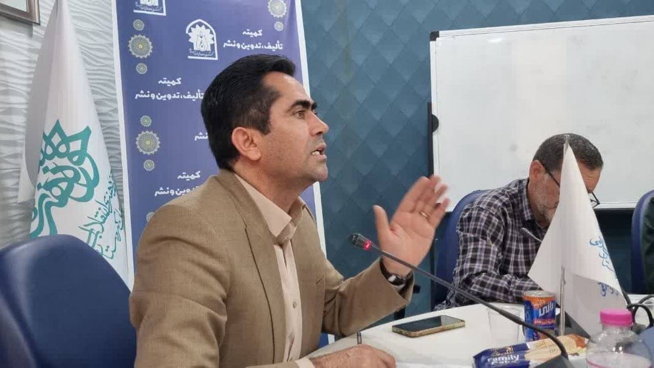 تولیدات مکتوب در عرصه ایثار و شهادت ماندگار‌ترین اقدام است