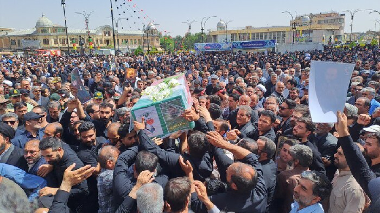 تشییع پیکر مطهر دو شهید مدافع وطن در قم