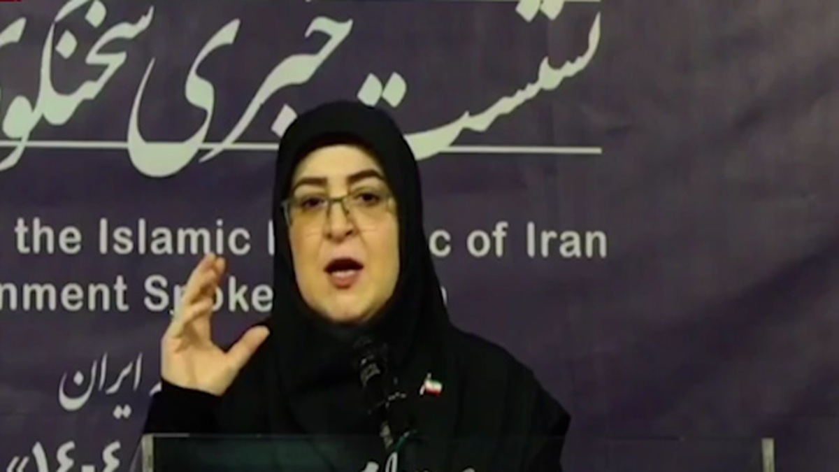 بد شدن حال سخنگوی دولت در نشست خبری + فیلم