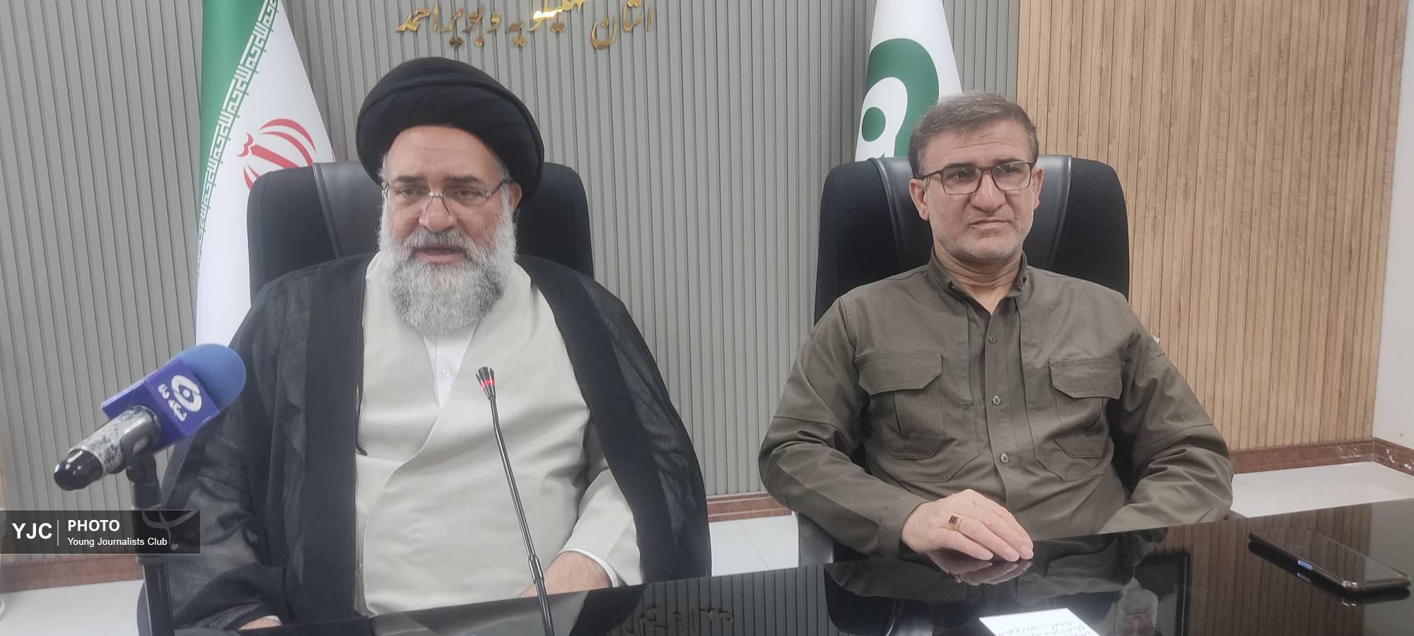 تجلیل نماینده ولی فقیه از کارکنان شبکه دنا