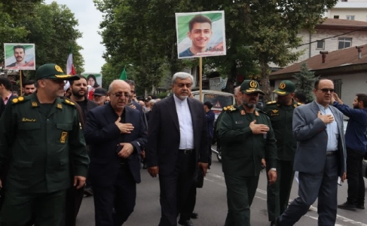 مراسم تشییع پیکرسرباز وظیفه گیلانی امیرحسین صالحی در رشت +تصاویر