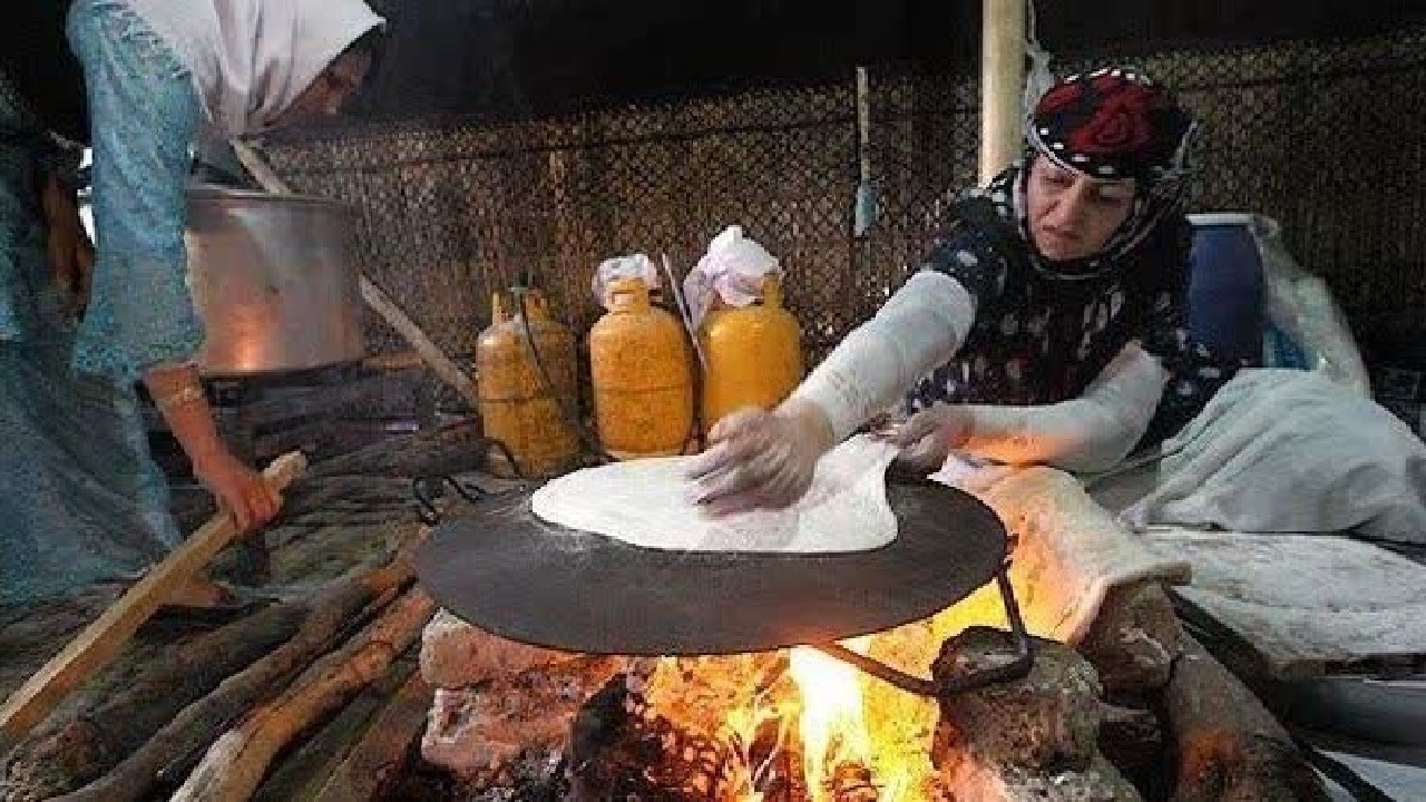 توزیع ۲ هزار تن آرد در بین عشایر لرستان