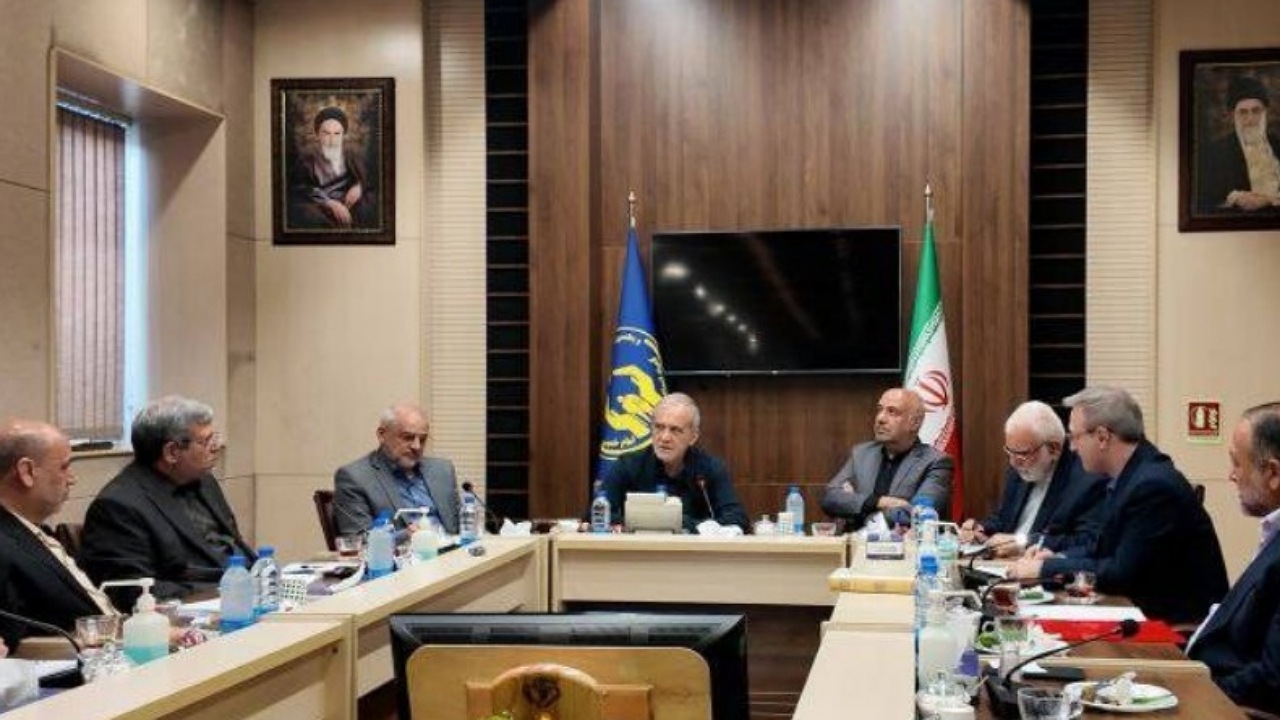 دشمنان با طمع به اختلافات داخلی دست به اقدام نظامی زدند