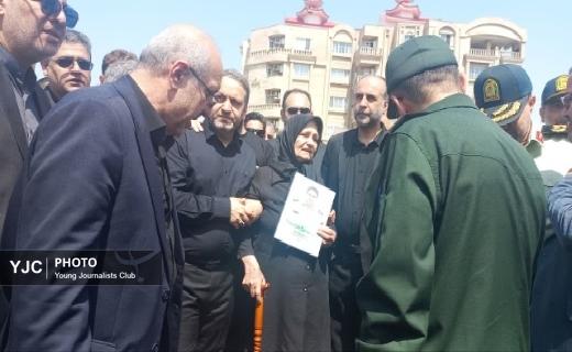 تشییع پیکر پاک&nbsp;شهید فلاحی در سنگر + تصاویر