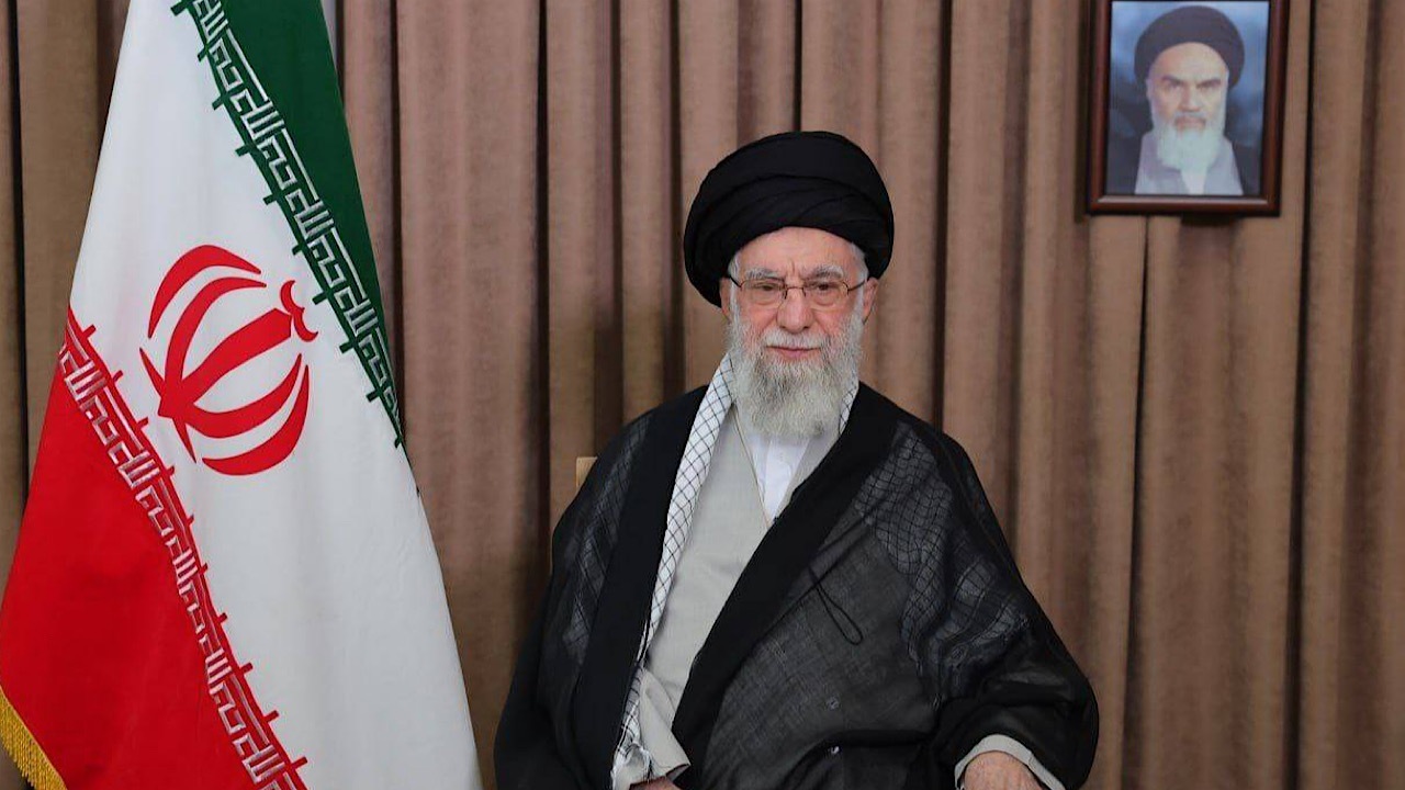 به ملت ایران تبریک عرض می‌کنم/ رژیم صهیونی در زیر ضربات جمهوری اسلامی تقریباً از پا درآمد و لِه شد