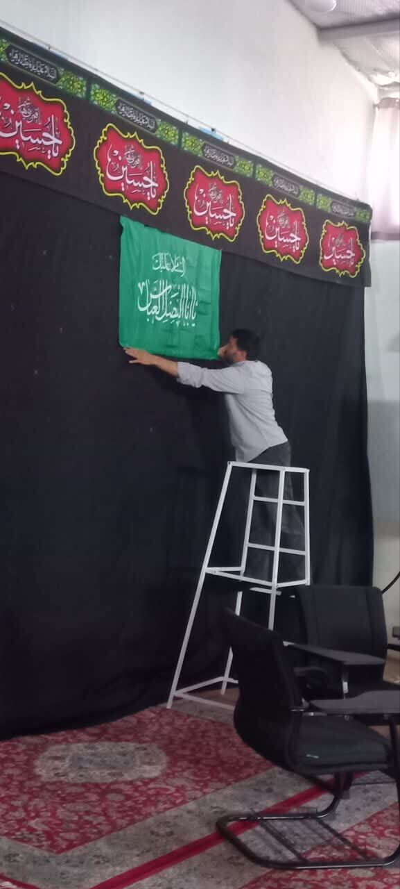 سیاهپوش شدن مرکز آموزشی شهید مطهری فراجای نیشابور