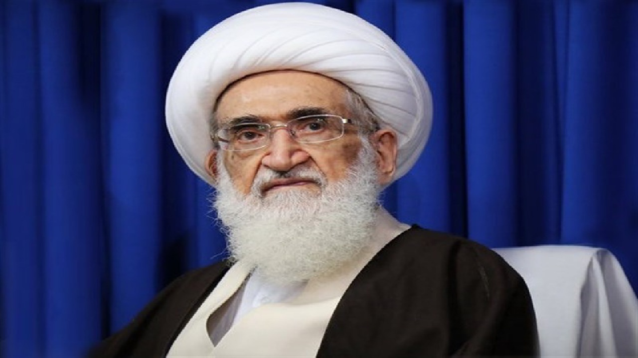 تعرض و تهدید به جایگاه رهبری حکم محارب دارد