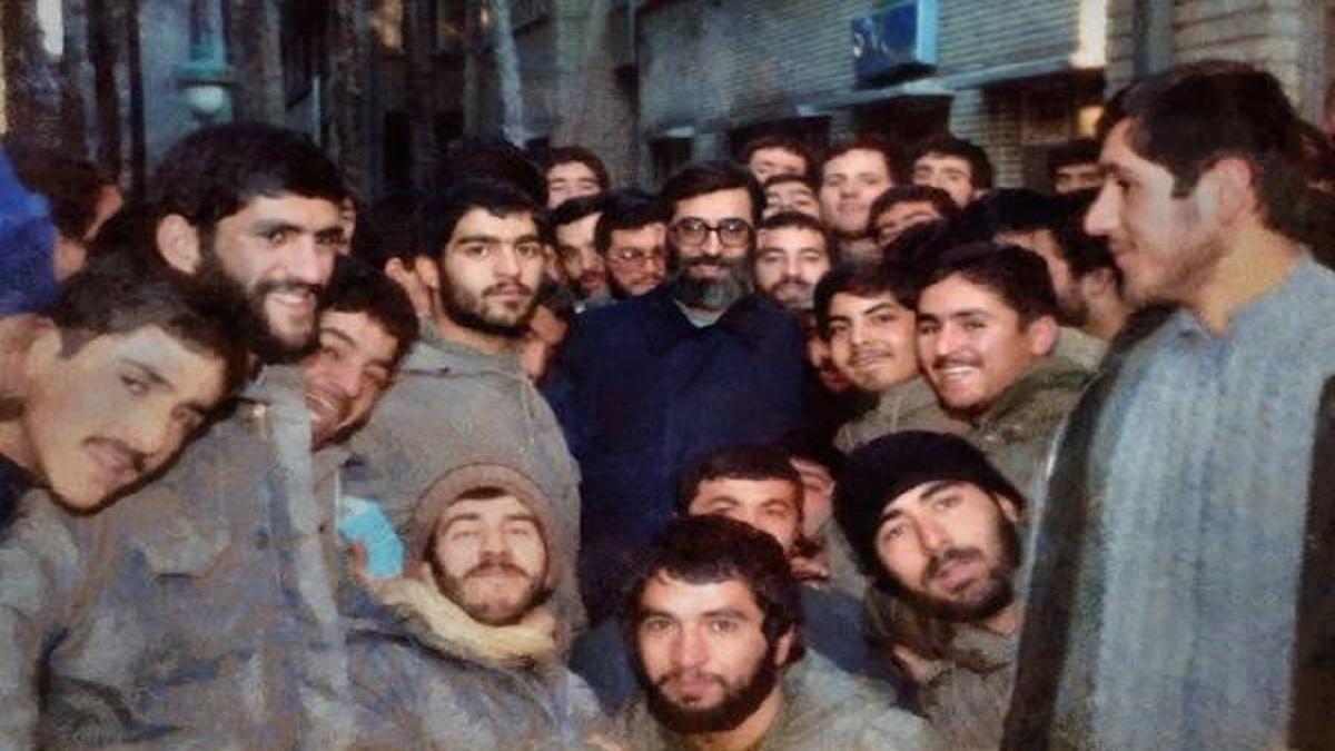 باشگاه خبرنگاران -فرمانده کل جنگ، فرمانده کل صلح