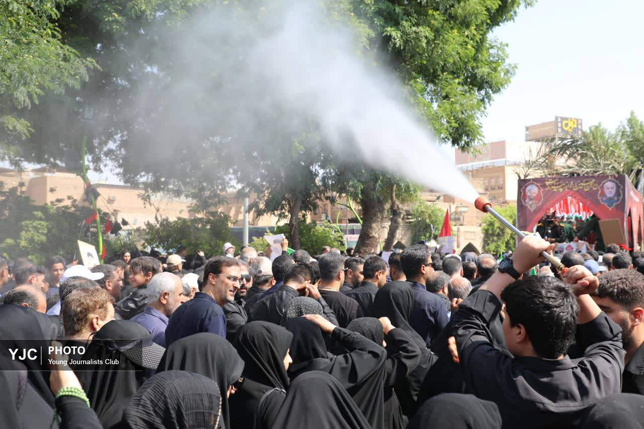 تشییع پیکر شهید سردار &laquo;غلامعلی رشید&raquo; در دزفول + فیلم و تصاویر