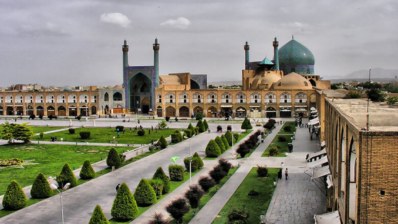 تاریخ، سکوت یونسکو در برابر تعرض به میراث اصفهان را فراموش نمی‌کند