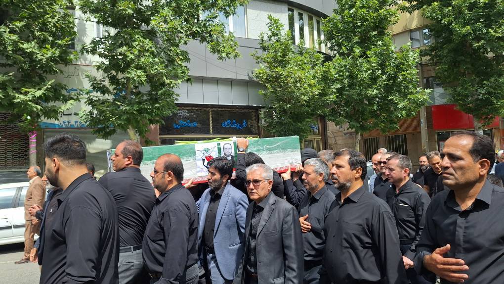 تشییــع پیکر قهرمان وطــــن؛ شهید سید محمـــد موســـــوی در خوی +فیلم وعکس&nbsp;