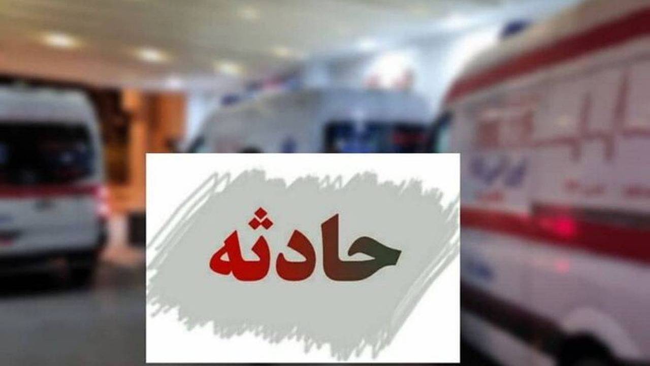 واژگونی مینی بوس در گردنه صلوات آباد / ۱۴ ورزشکار راهی بیمارستان شدند