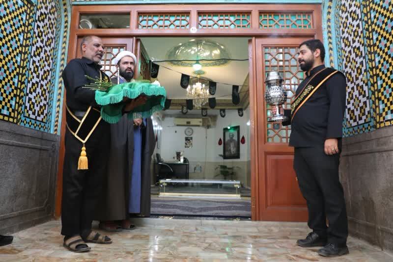 ادای احترام خادمان حرم بانوی کرامت به مقام شهید شیخ فضل&zwnj;الله نوری