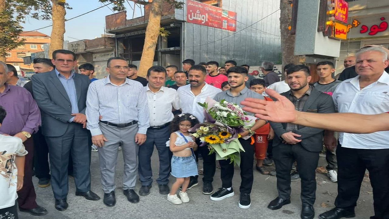 استقبال از اولین مدال آور آسیایی کشتی فرنگی بابلسر