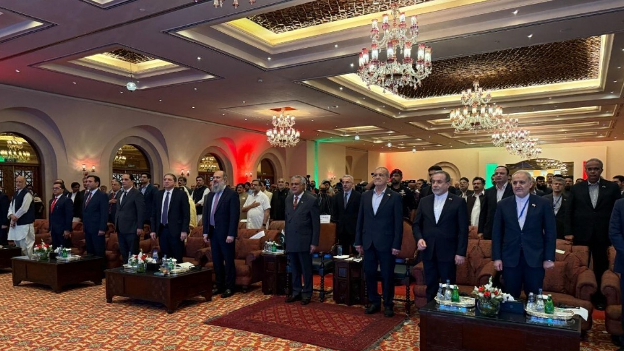 همایش بازرگانی ایران و پاکستان با حضور پزشکیان گشایش یافت